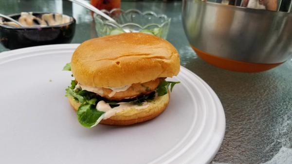 Salmon Burger