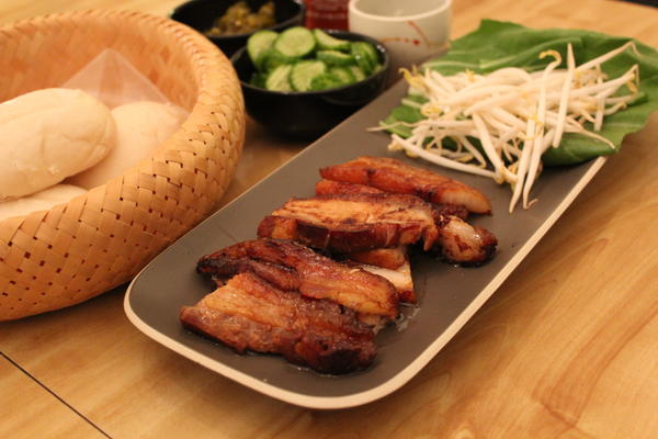 Steamed Buns with Pork Belly