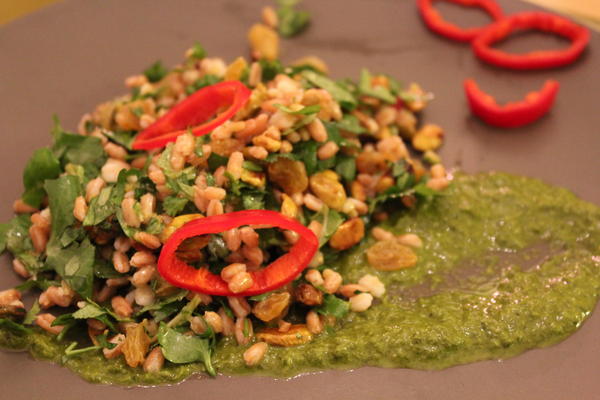 Farro-pistachio-raisin-herb grainbowl